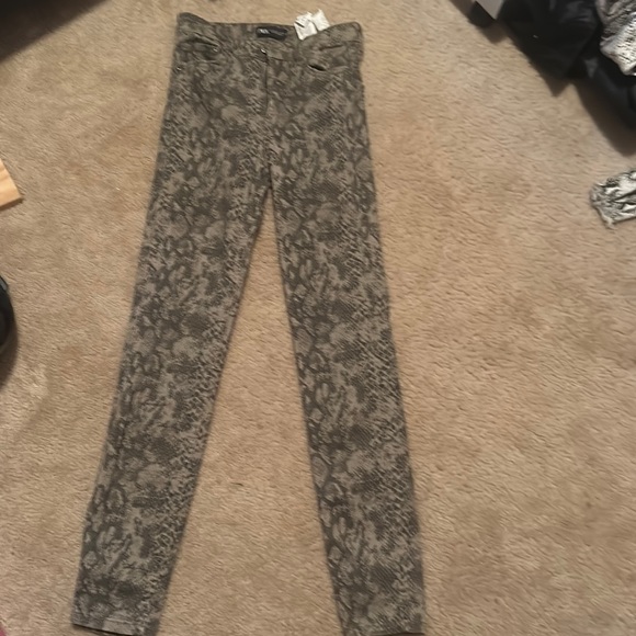 2 pair Zara size 4 snake print skinny Jean - Picture 1 of 7